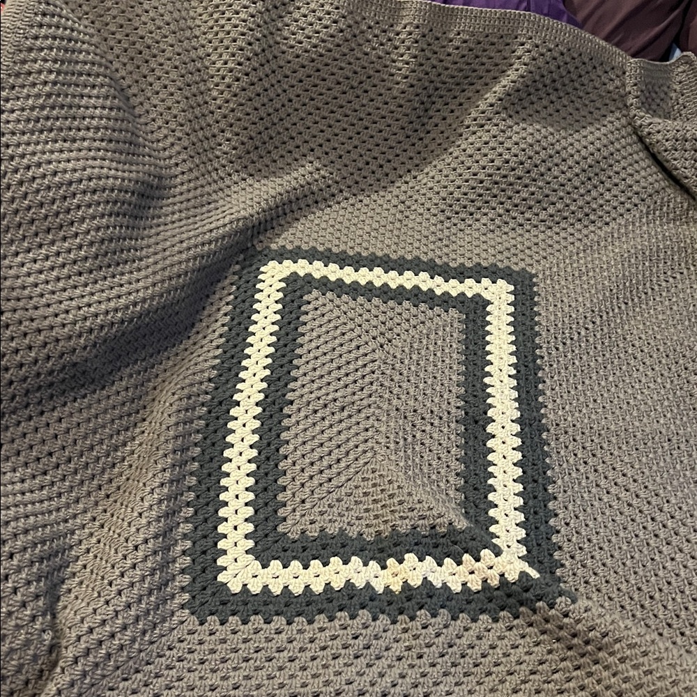 Gramdma Ventures Handmade Crochet Lg Granny Square Blanket Med Shades Gray New